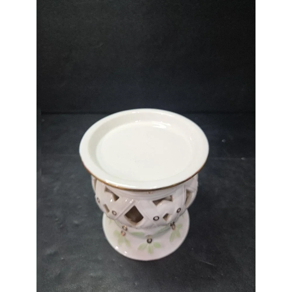 Avon Lattice Floral‎ Votive Candle Holder, Vintage Leaves Ceramic Bone China